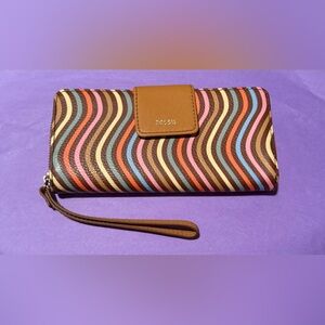 Fossil Madison Zip Clutch/Wallet. Multi Color Wave Pattern. NWOT